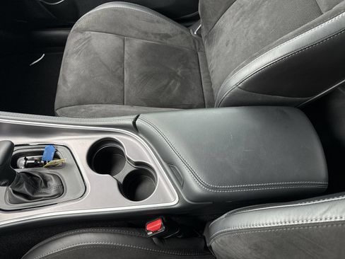 Used 2022 Dodge Challenger R/T Scat Pack RWD image 22