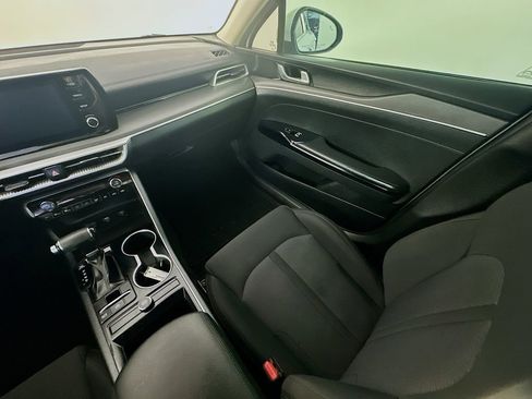 Used 2022 Kia K5 LXS image 11
