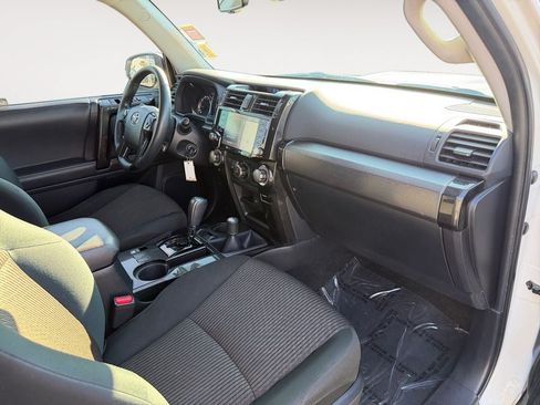 Used 2020 Toyota 4Runner TRD Off-Road AWD/4WD image 26