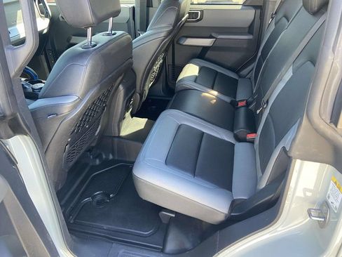 Used 2022 Ford Bronco Black Diamond AWD/4WD image 19