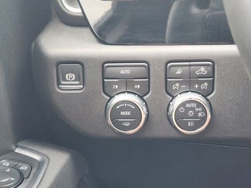 Used 2025 GMC Sierra 1500 Elevation w/ Elevation Premium Package image 23