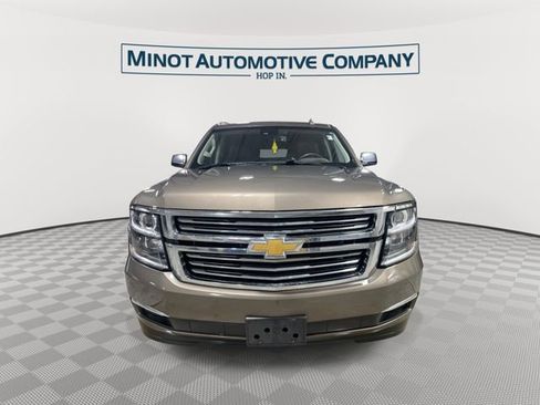 Used 2016 Chevrolet Suburban LTZ image 3