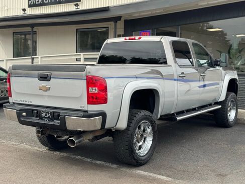 Used 2008 Chevrolet Silverado 2500 LTZ w/ Suspension Package, Off-Road image 5