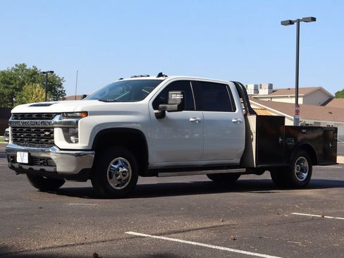 Used 2022 Chevrolet Silverado 3500 LT AWD/4WD image 11