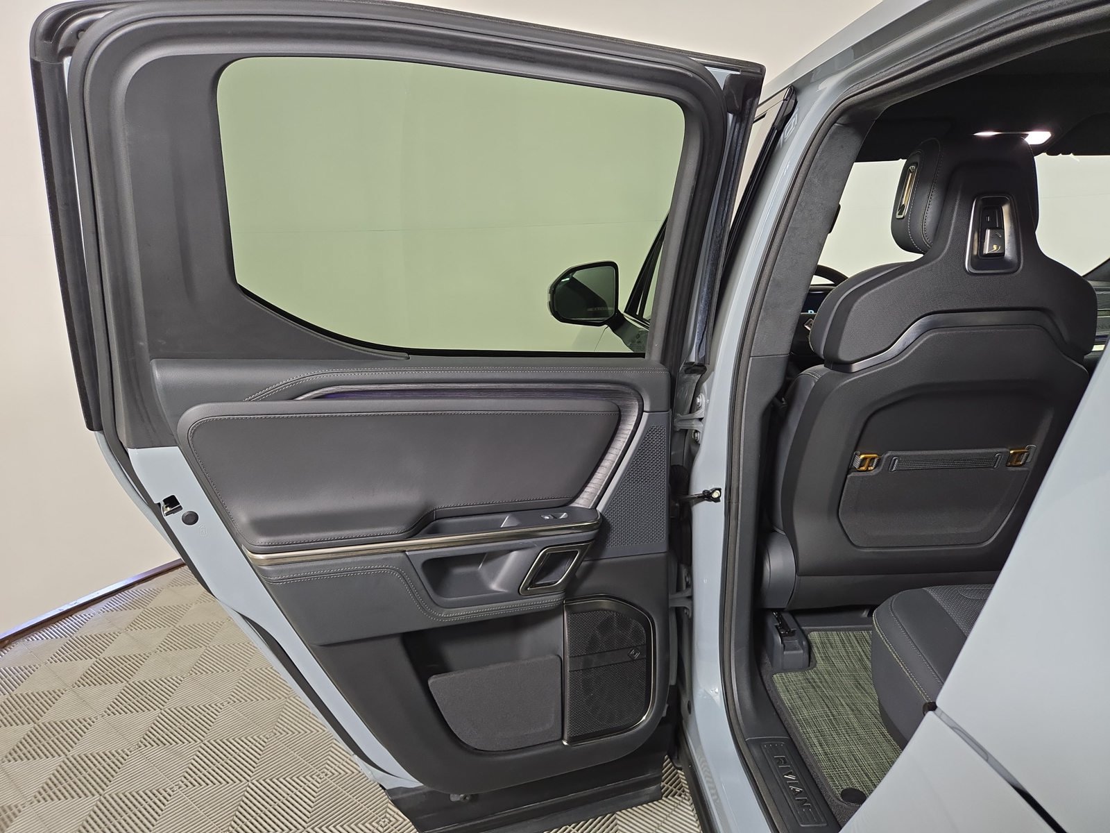 Used 2023 Rivian R1T Adventure Quad AWD/4WD image 17