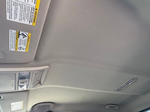 Certified 2024 Nissan Titan SV w/ SV Convenience Package RWD image 35