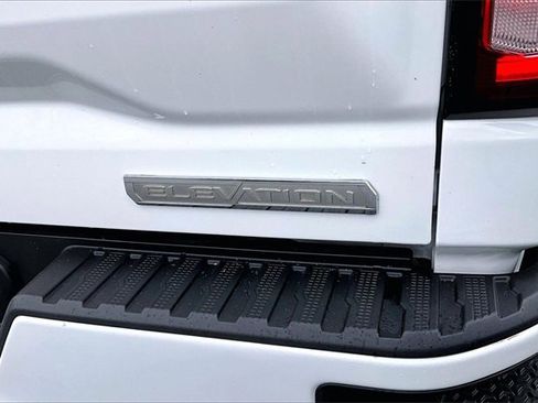 Used 2023 GMC Sierra 1500 Elevation image 25