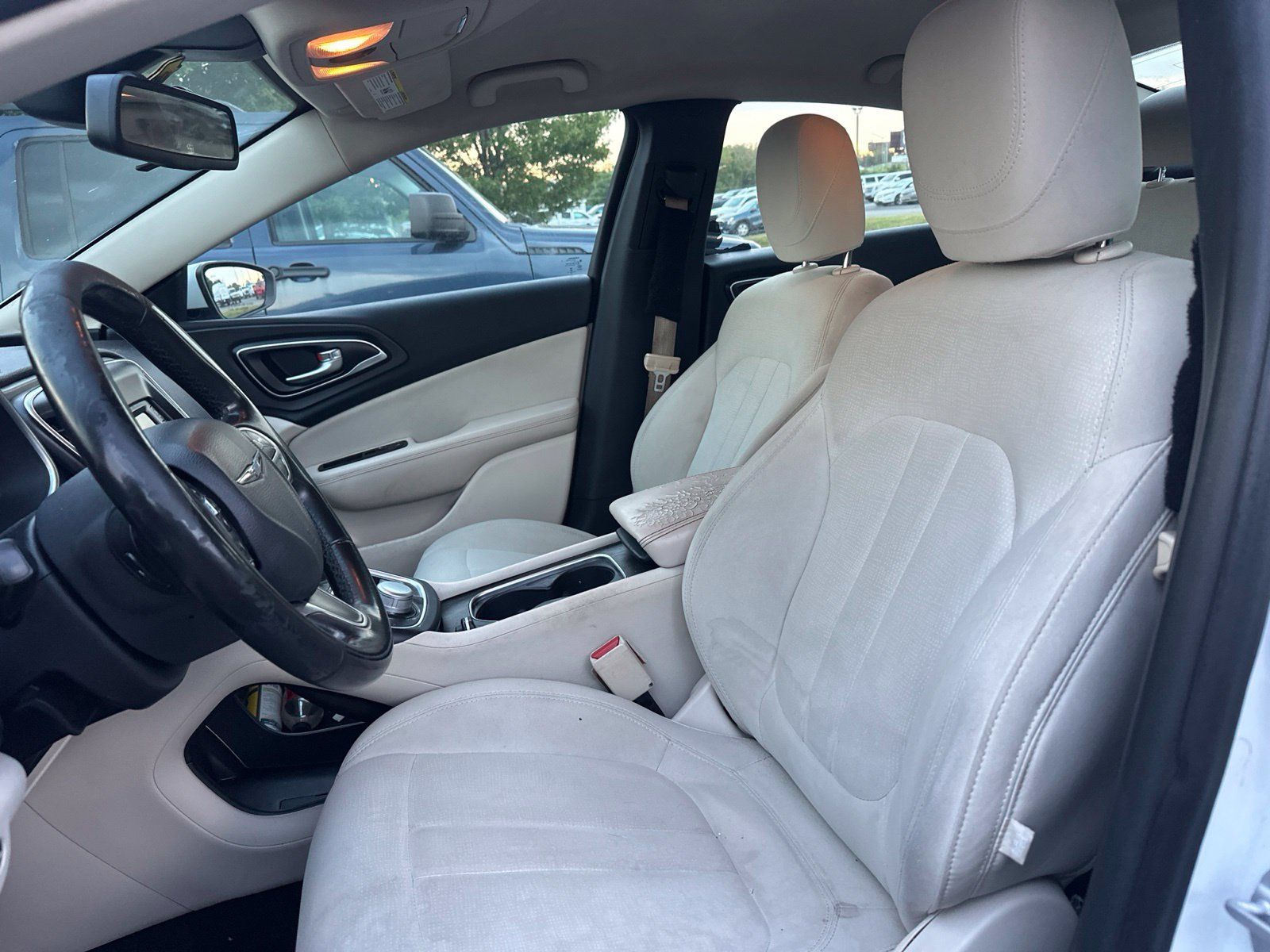 Used 2016 Chrysler 200 Limited w/ Convenience Group FWD image 6