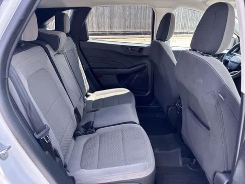 Used 2022 Ford Escape SE w/ SE Sport Appearance Package FWD image 21