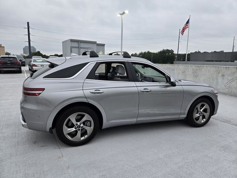 Used 2026 Genesis GV70 2.5T Advanced AWD/4WD image 5