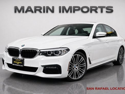 Used 2020 BMW 530e w/ M Sport Package RWD image 1