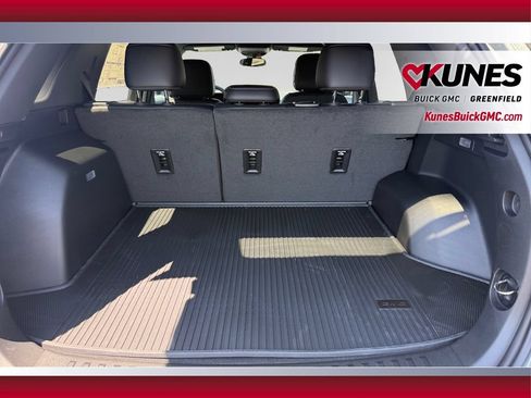 New 2027 GMC Terrain Elevation w/ Elevation Premium Package AWD/4WD image 18