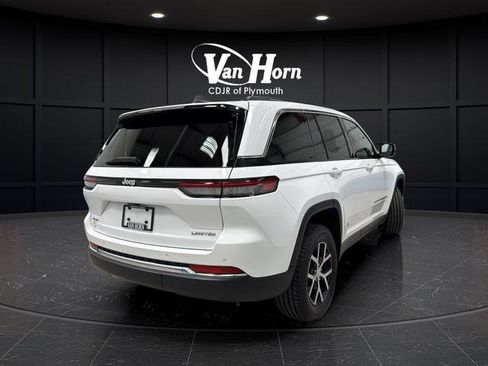 Used 2022 Jeep Grand Cherokee Limited AWD/4WD image 7