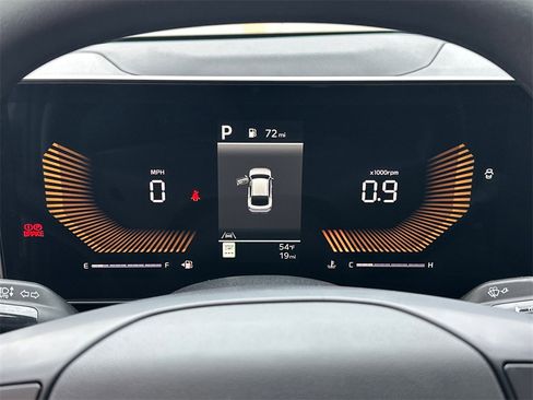 New 2025 Kia K4 LXS image 16