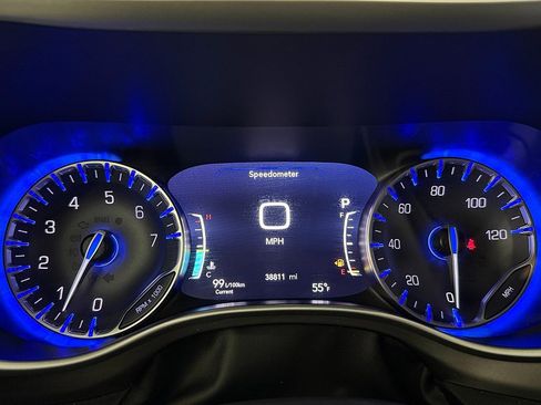 Used 2024 Chrysler Pacifica Touring-L image 36