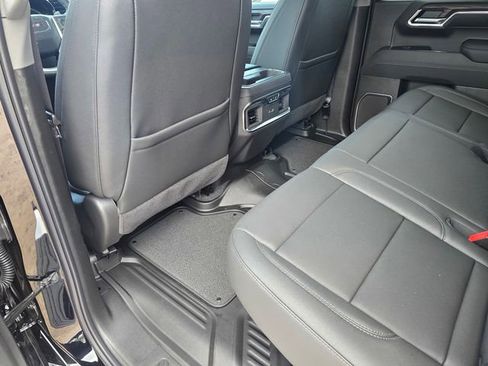 New 2026 GMC Sierra 1500 SLT image 10