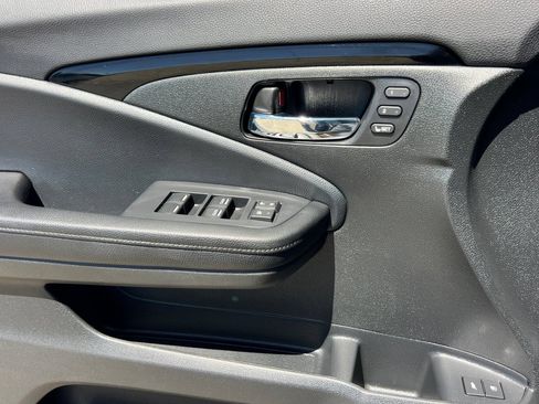 Used 2019 Honda Passport Touring image 12