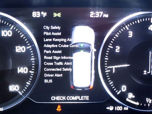 Used 2021 Volvo XC90 T5 Momentum w/ Climate Package image 28