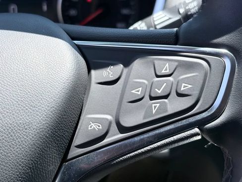 Used 2023 Chevrolet Equinox LT w/ Driver Convenience Package FWD image 14