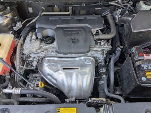 Used 2013 Toyota RAV4 XLE FWD image 21