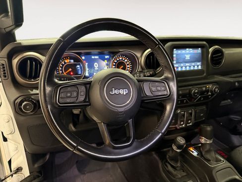 Used 2020 Jeep Wrangler Sport AWD/4WD image 13