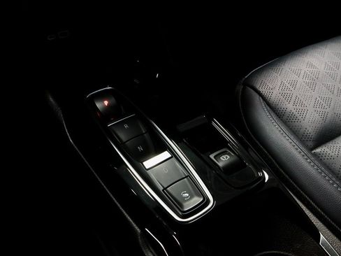 Used 2022 Chevrolet Bolt EUV Premier image 30