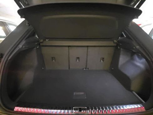 Used 2023 Audi Q3 2.0T Premium w/ Black Optic Sport Package image 10