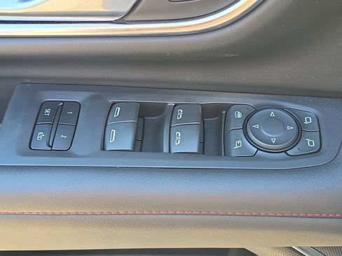 Used 2024 Chevrolet Tahoe RST w/ Luxury Package AWD/4WD image 33