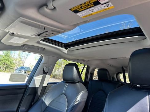 Certified 2024 Toyota Highlander XLE AWD/4WD image 36
