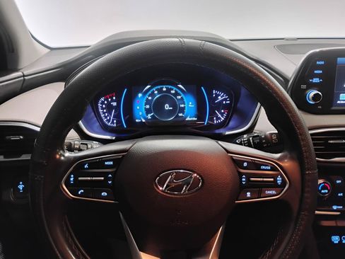 Used 2019 Hyundai Santa Fe SEL FWD image 16
