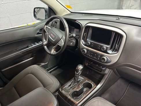 Used 2022 GMC Canyon Elevation w/ Trailering Package image 8