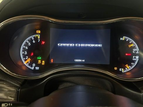 Used 2017 Jeep Grand Cherokee Overland AWD/4WD image 40