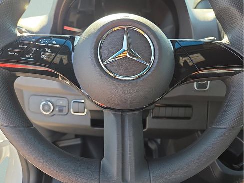 Used 2025 Mercedes-Benz Sprinter 2500 image 19