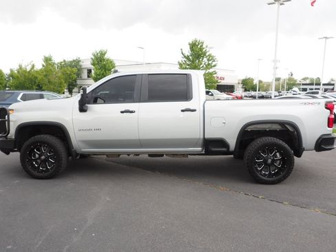 Used 2021 Chevrolet Silverado 2500 Custom w/ Custom Value Package AWD/4WD image 8