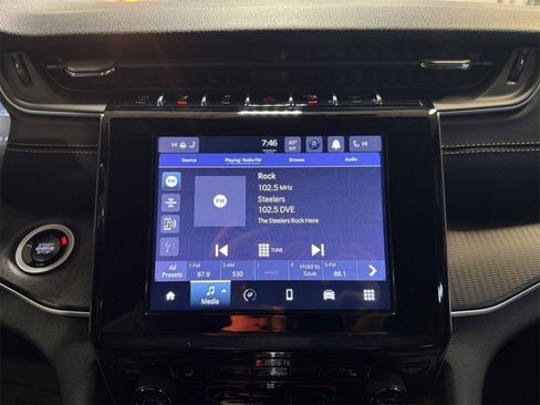 Used 2025 Jeep Grand Cherokee Laredo w/ Luxury Tech Group I image 15