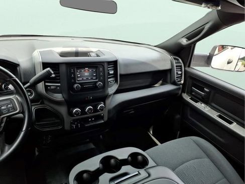 Used 2022 RAM 3500 Tradesman RWD image 18