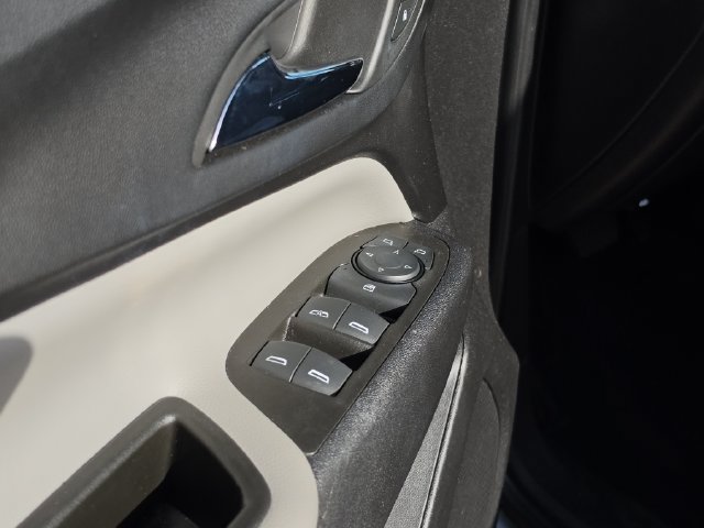 Used 2023 Chevrolet Equinox LS w/ LS Convenience Package FWD image 19