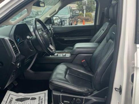Certified 2019 Ford Expedition Max Platinum image 11
