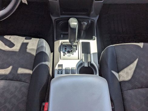 Used 2010 Toyota 4Runner Trail image 17