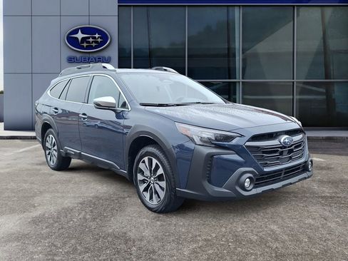 Certified 2025 Subaru Outback Touring XT w/ Popular Package #2 image 3