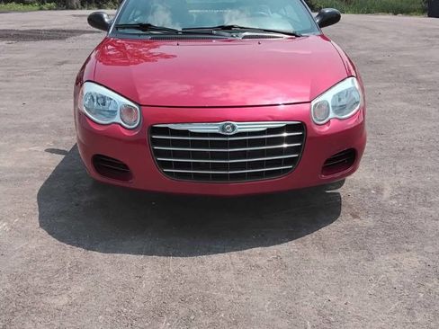 Used 2004 Chrysler Sebring GTC image 5