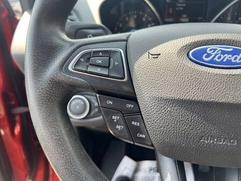 Certified 2019 Ford Escape SE FWD image 9