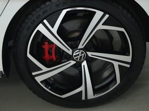 Certified 2024 Volkswagen GTI SE image 38