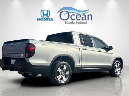 Used 2025 Honda Ridgeline RTL image 3
