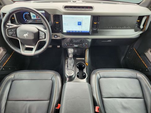 Used 2023 Ford Bronco Badlands AWD/4WD image 10