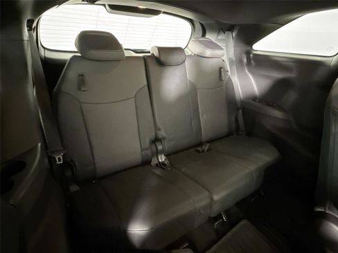 Certified 2022 Toyota Sienna XSE image 41