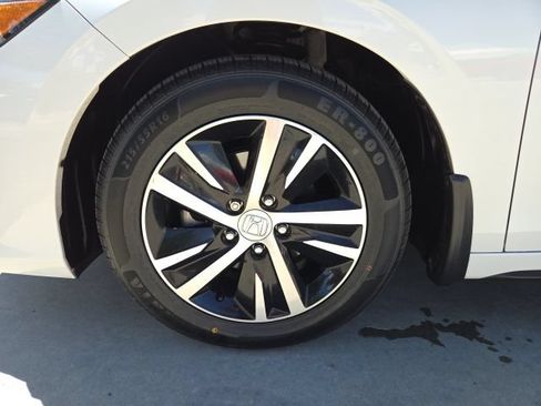 Certified 2024 Honda Civic LX image 10