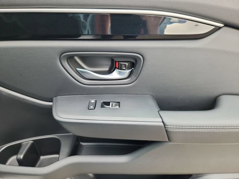 Used 2025 Honda Pilot EX-L image 15
