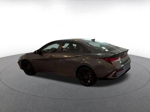 Used 2026 Hyundai Elantra Sport FWD image 7