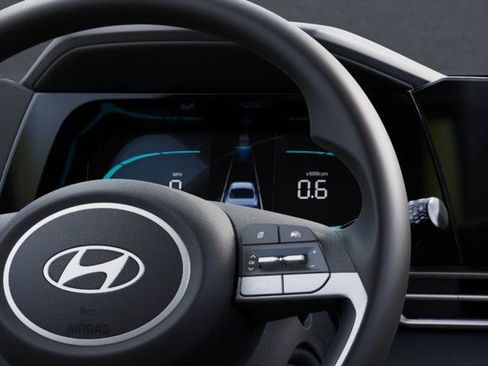 New 2026 Hyundai Elantra SE image 14